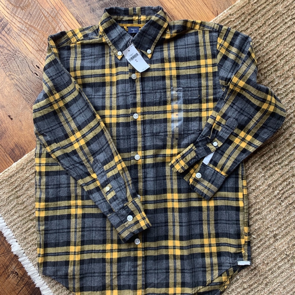 NWT GAP Boys Sz 8 Button